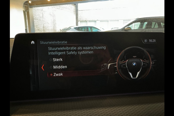 BMW 5 Serie Touring 530i xDrive M Sport High Ex Pano|Sfeer