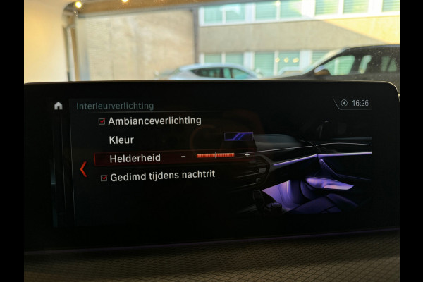 BMW 5 Serie Touring 530i xDrive M Sport High Ex Pano|Sfeer