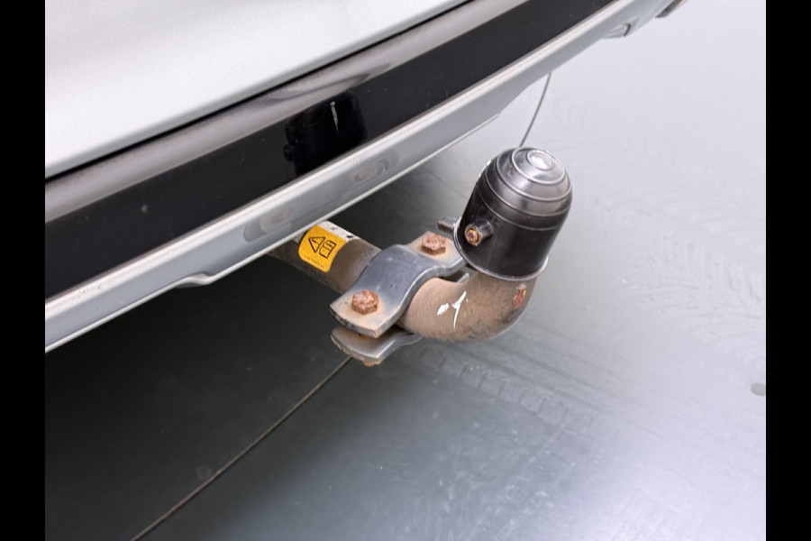 Ford Kuga 2.5 Hybrid PHEV ST-Line X Trekhaak Navi Head-Up Display Adap.Cruise Ecc Camera Stoel+Achterbankverwarming Apple Carplay Android  Privacy Glas Winterpakket Elek.Achterklep Led Virtual Cockpit Dodehoek-assistent 1.500KG Trekgewicht 1e Eigenaar Dealeronderhouden