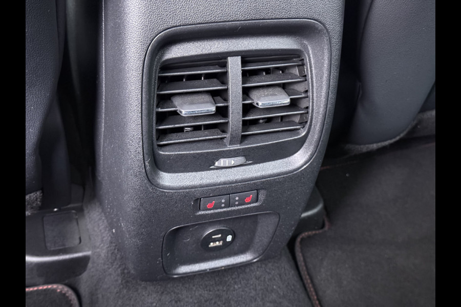 Ford Kuga 2.5 Hybrid PHEV ST-Line X Trekhaak Navi Head-Up Display Adap.Cruise Ecc Camera Stoel+Achterbankverwarming Apple Carplay Android  Privacy Glas Winterpakket Elek.Achterklep Led Virtual Cockpit Dodehoek-assistent 1.500KG Trekgewicht 1e Eigenaar Dealeronderhouden