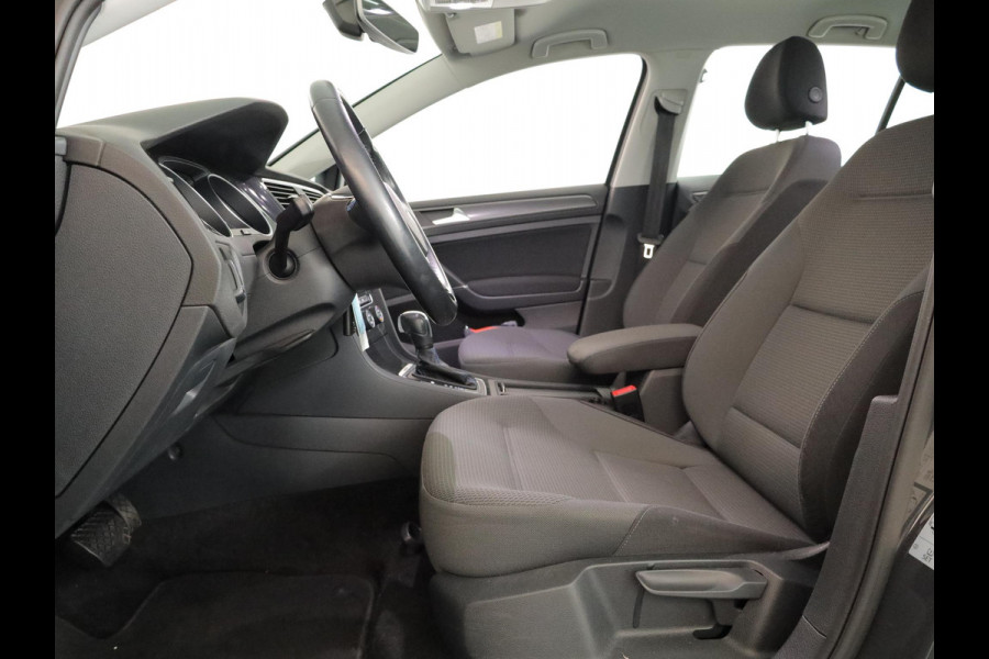 Volkswagen e-Golf E-DITION 136 pk | Navigatie | Parkeersensoren | Adaptieve cruise control | LED koplampen | Apple Carplay/Android Auto |