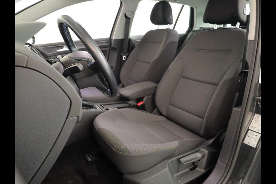 Volkswagen e-Golf E-DITION 136 pk | Navigatie | Parkeersensoren | Adaptieve cruise control | LED koplampen | Apple Carplay/Android Auto |