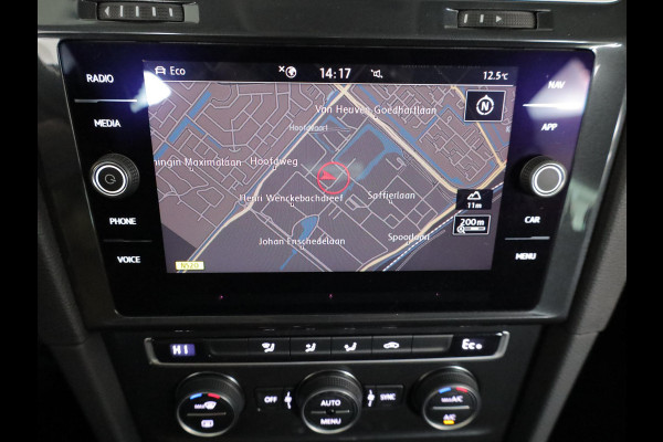Volkswagen e-Golf E-DITION 136 pk | Navigatie | Parkeersensoren | Adaptieve cruise control | LED koplampen | Apple Carplay/Android Auto |