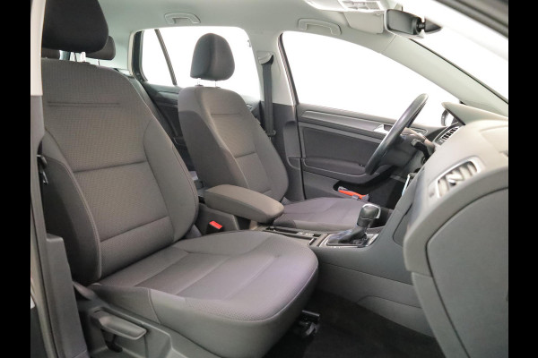 Volkswagen e-Golf E-DITION 136 pk | Navigatie | Parkeersensoren | Adaptieve cruise control | LED koplampen | Apple Carplay/Android Auto |