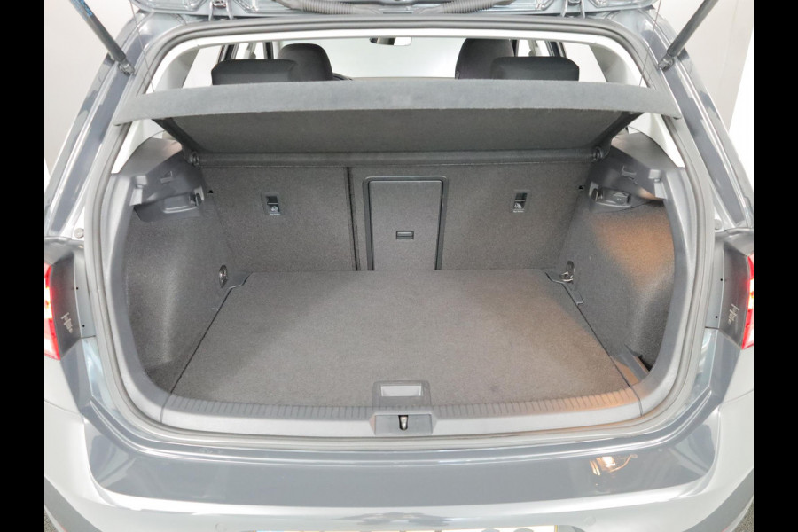 Volkswagen e-Golf E-DITION 136 pk | Navigatie | Parkeersensoren | Adaptieve cruise control | LED koplampen | Apple Carplay/Android Auto |