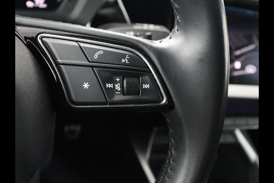 Audi A3 35 TFSI Pro Line | Carplay | Adaptive cruise | Virtual Cockpit | Navigatie | Full LED | 18'' | Climate control | Parkeerhulp | Bluetooth