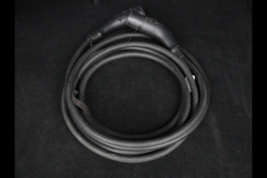 Audi Q4 e-tron 40 Launch edition Advanced Plus 77 kWh | SOH 94% | Warmtepomp | Stoelverwarming | Adaptive cruise | Camera | Carplay | Matrix LED | Virtual Cockpit | Navigatie | Parkeerhulp | Climate control