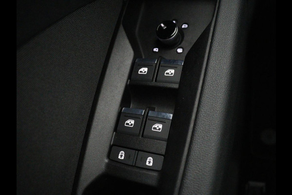 Audi Q4 e-tron 40 Launch edition Advanced Plus 77 kWh | SOH 94% | Warmtepomp | Stoelverwarming | Adaptive cruise | Camera | Carplay | Matrix LED | Virtual Cockpit | Navigatie | Parkeerhulp | Climate control