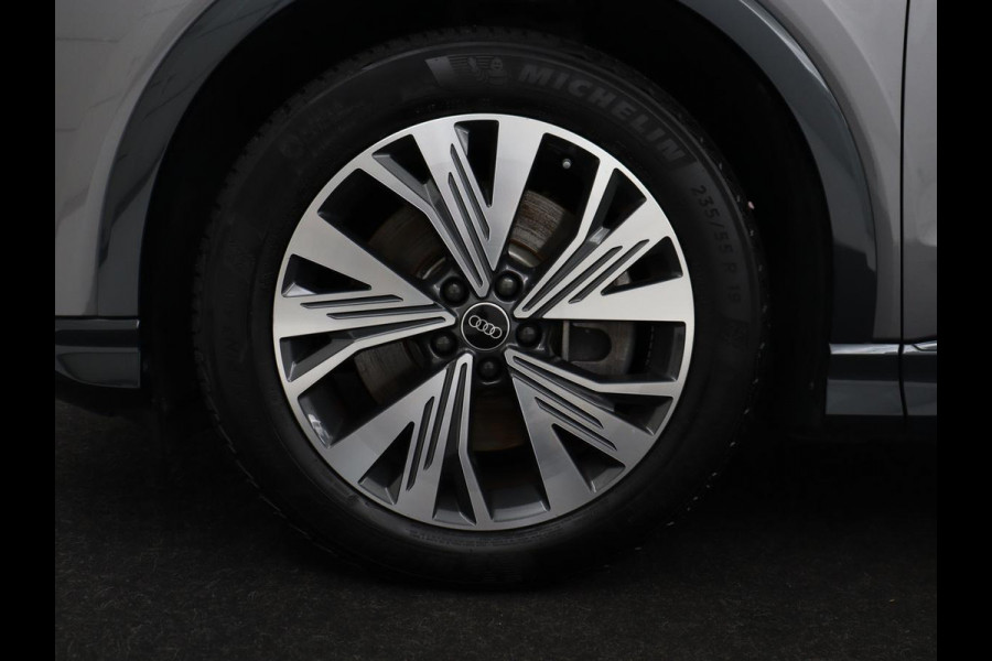 Audi Q4 e-tron 40 Launch edition Advanced Plus 77 kWh | SOH 94% | Warmtepomp | Stoelverwarming | Adaptive cruise | Camera | Carplay | Matrix LED | Virtual Cockpit | Navigatie | Parkeerhulp | Climate control