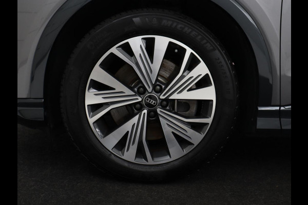 Audi Q4 e-tron 40 Launch edition Advanced Plus 77 kWh | SOH 94% | Warmtepomp | Stoelverwarming | Adaptive cruise | Camera | Carplay | Matrix LED | Virtual Cockpit | Navigatie | Parkeerhulp | Climate control