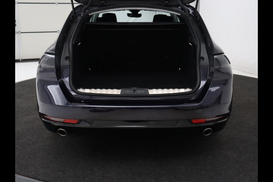 Peugeot 508 1.6 HYbrid 225 Allure | Adaptive cruise | Half leder | Carplay | Camera | Navigatie | Parkeerhulp | Full LED | Sfeerverlichting | Climate control | Bluetooth | PHEV | Plug In