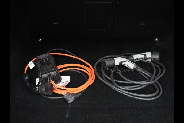 Peugeot 508 1.6 HYbrid 225 Allure | Adaptive cruise | Half leder | Carplay | Camera | Navigatie | Parkeerhulp | Full LED | Sfeerverlichting | Climate control | Bluetooth | PHEV | Plug In