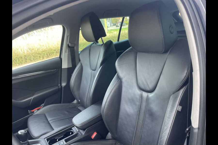 Škoda Octavia Combi 1.0 TSI Business Edition Plus / leer / camera / stoelverwarming