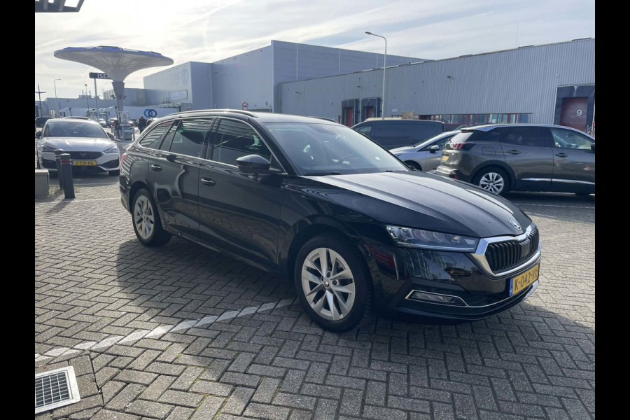 Škoda Octavia Combi 1.0 TSI Business Edition Plus / leer / camera / stoelverwarming