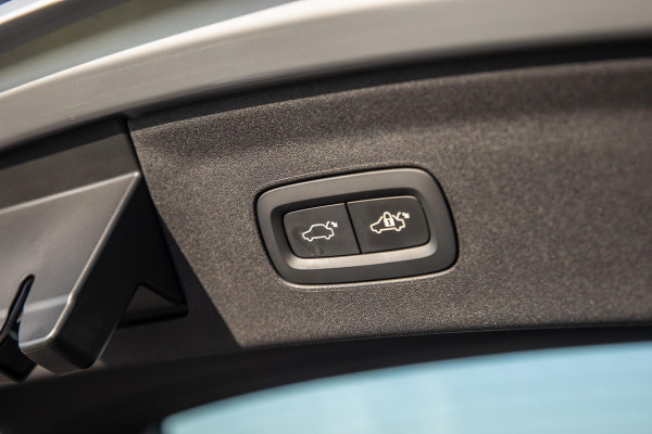 Polestar 2 Standard Range Single Motor 63kWh CAMERA / KEYLESS / NAVI