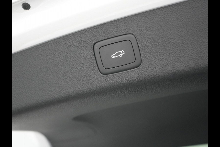 MG EHS 1.5 TGDI Luxury PHEV 258pk Dealer O.H | Panodak | Adaptive Cruise | 360 Camera | Sfeerverlichting | Lederen Sportstoelen Verwarmd | Apple Carplay | Keyless | LED Koplampen | Virtual | Navigatie | DAB | Plug In Hybrid |