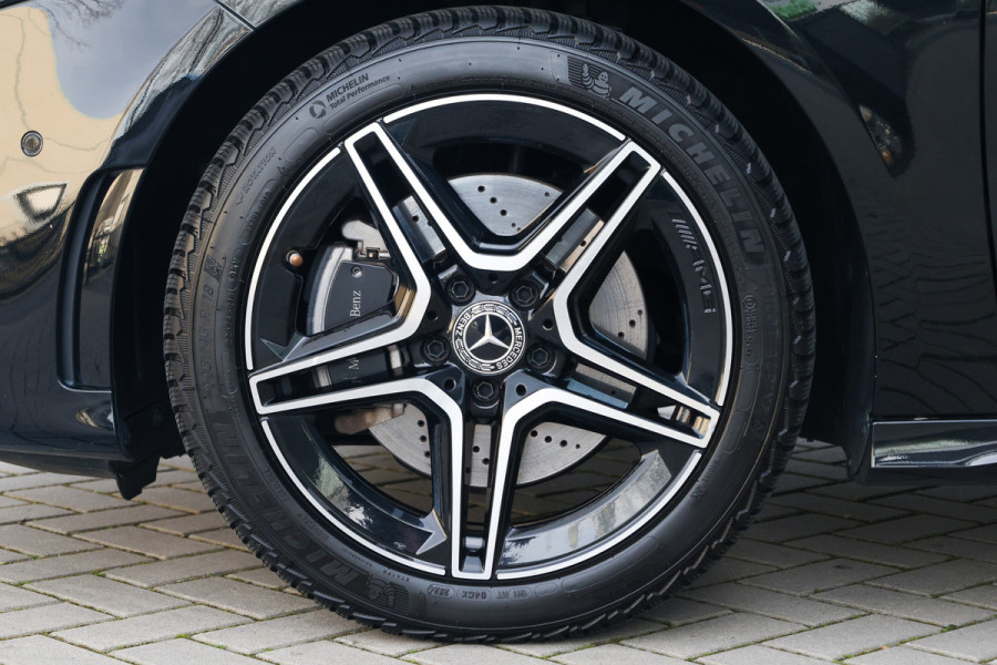 Mercedes-Benz A-Klasse 250 e Business Solution AMG Limited | NAP | PANO | 2X MEMORY | AMG | SFEER | KEYLESS