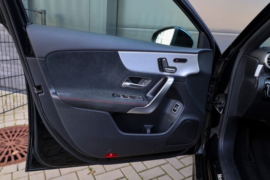 Mercedes-Benz A-Klasse 250 e Business Solution AMG Limited | NAP | PANO | 2X MEMORY | AMG | SFEER | KEYLESS