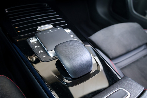 Mercedes-Benz A-Klasse 250 e Business Solution AMG Limited | NAP | PANO | 2X MEMORY | AMG | SFEER | KEYLESS