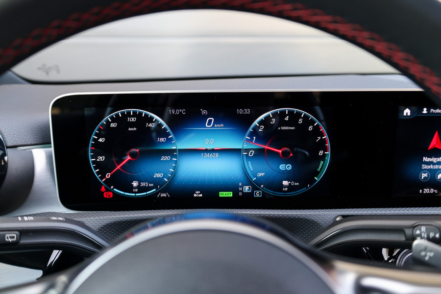 Mercedes-Benz A-Klasse 250 e Business Solution AMG Limited | NAP | PANO | 2X MEMORY | AMG | SFEER | KEYLESS