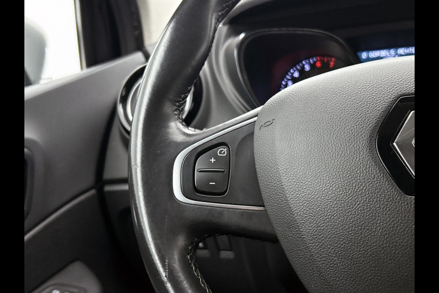 Renault Captur 1.3 TCe Intens(Goed OnderH, Camera, Automaat, Parkeersensoren, Navi, Climate Con, Bluetooth, Etc)
