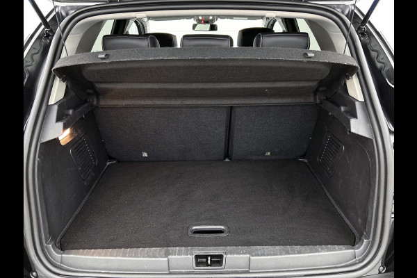 Renault Captur 1.3 TCe Intens(Goed OnderH, Camera, Automaat, Parkeersensoren, Navi, Climate Con, Bluetooth, Etc)