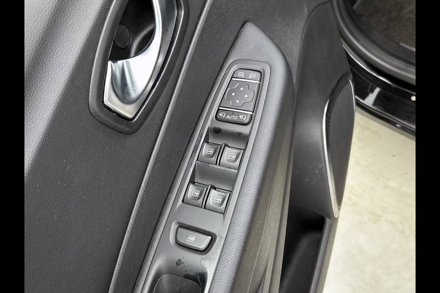 Renault Captur 1.3 TCe Intens(Goed OnderH, Camera, Automaat, Parkeersensoren, Navi, Climate Con, Bluetooth, Etc)