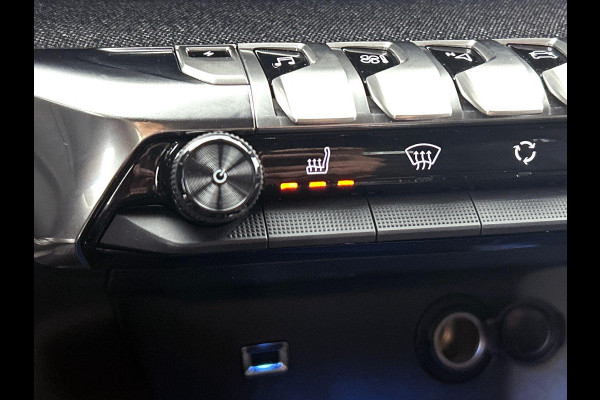 Peugeot 3008 1.6 HYbrid 225 Allure CAMERA | AD-CRUISE | NAVI & CARPLAY