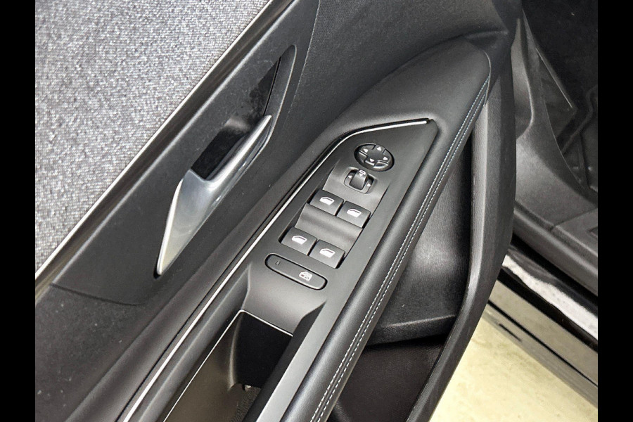 Peugeot 3008 1.6 HYbrid 225 Allure CAMERA | AD-CRUISE | NAVI & CARPLAY