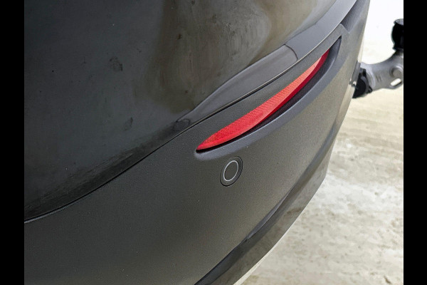 Mercedes-Benz GLC 300e 4MATIC Business Solution Luxury CAMERA | TREKHAAK | NAVI & CARPLAY