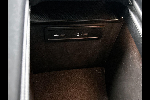 Mercedes-Benz GLC 300e 4MATIC Business Solution Luxury CAMERA | TREKHAAK | NAVI & CARPLAY