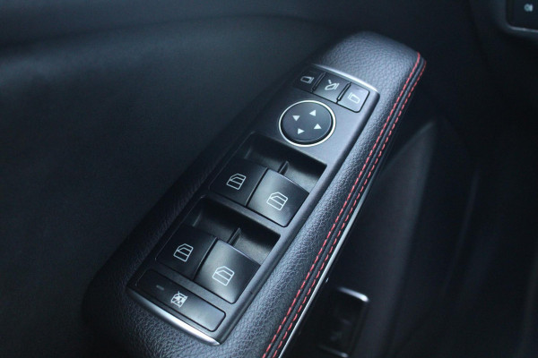 Mercedes-Benz GLA 180 Business | Afneembare Trekhaak | AMG Line Velgen | Stoelverwarming | Sportstoelen Alcantara | Camera |