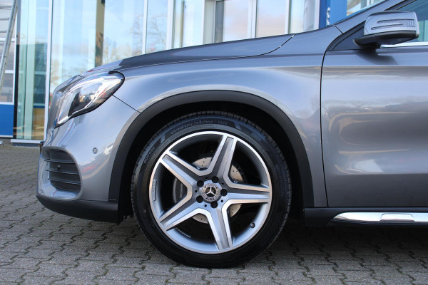 Mercedes-Benz GLA 180 Business | Afneembare Trekhaak | AMG Line Velgen | Stoelverwarming | Sportstoelen Alcantara | Camera |