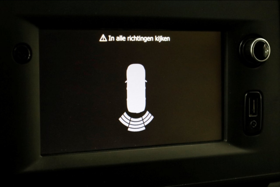 Renault Master T35 2.3 dCi 130pk L3H2 Dubbel lucht Airco/Camera/Trekhaak 3500kg 09-2022