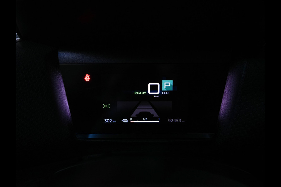 Citroën Ë-C4 Feel 50 kWh [ 3-Fase-11kW ] (INCL-BTW) *PANO | HEAD-UP | LEATHER-FABRIC | FULL-LED | DIGI-COCKPIT | BLINDSPOT | CARPLAY | COMFORT-SEATS | ECC | LANE-ASSIST | KEYLESS | PDC | CRUISE | DAB  | CCS-FASTLOADER | 18''ALU*