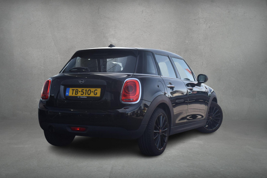 MINI Mini 1.5 One | Airco | 17" jcw velgen | Navi | Dakspoiler |
