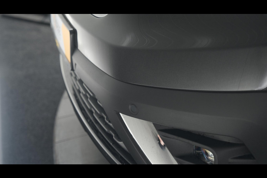 Renault Trafic 2.0 Blue dCi EDC 170 T29 L2H1 Extra DC | 6 Zitplaatsen | Camera | Navigatie | Climate Control | Dubbele Cabine