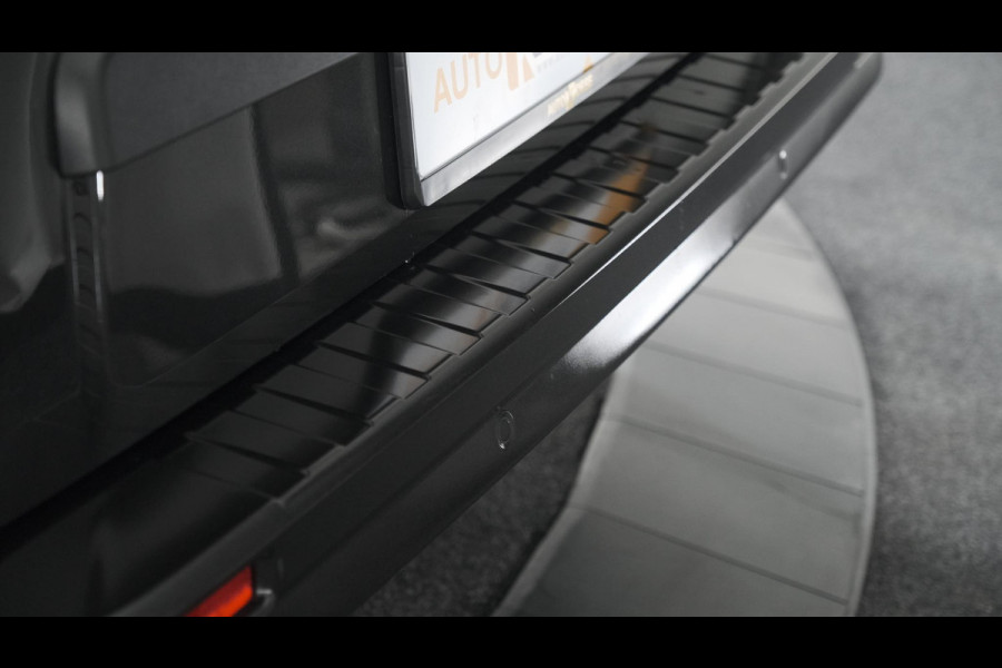 Renault Trafic 2.0 Blue dCi EDC 170 T29 L2H1 Extra DC | 6 Zitplaatsen | Camera | Navigatie | Climate Control | Dubbele Cabine