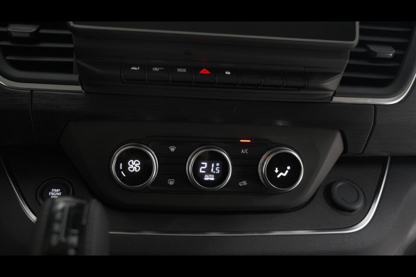 Renault Trafic 2.0 Blue dCi EDC 170 T29 L2H1 Extra DC | 6 Zitplaatsen | Camera | Navigatie | Climate Control | Dubbele Cabine