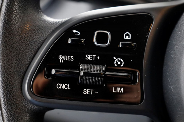 Mercedes-Benz Sprinter 315 CDI 150pk L2H2 LED/Navi/Camera 03-2022