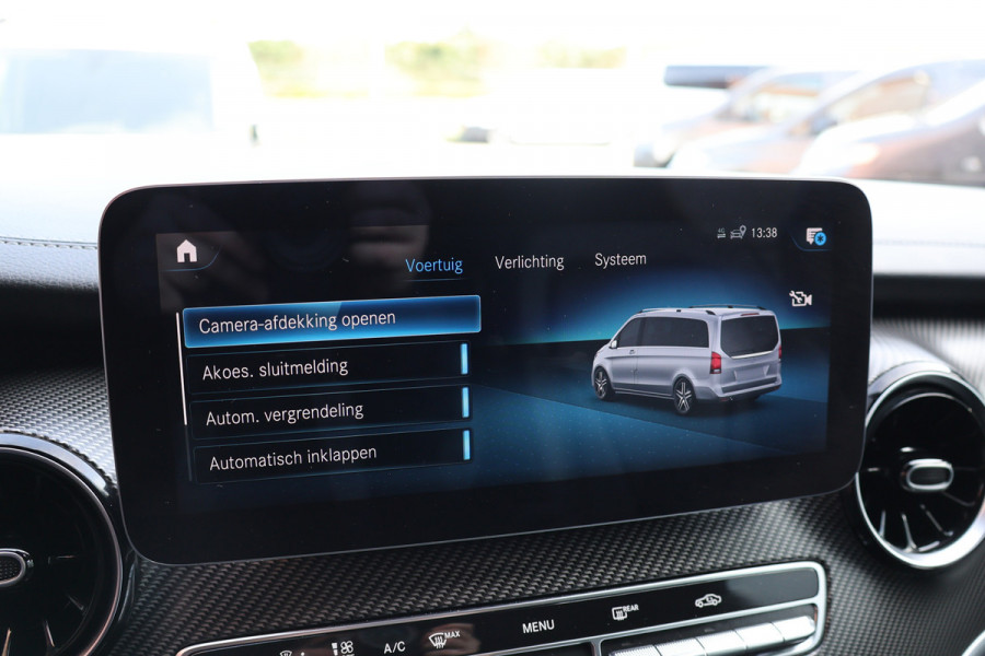 Mercedes-Benz V-Klasse 220d Lang DC | AMG | 360 Camera | CarPlay | Bi-Xenon | Lederen bekleding | Facelift model | Navigatie | 19'' AMG Velgen | Stoelverwarming | Kenwood Sound | DAB | Elek achterklep | Carbon afwerking | Sportonderstel | Dubbel cabine | Dealer onderhouden