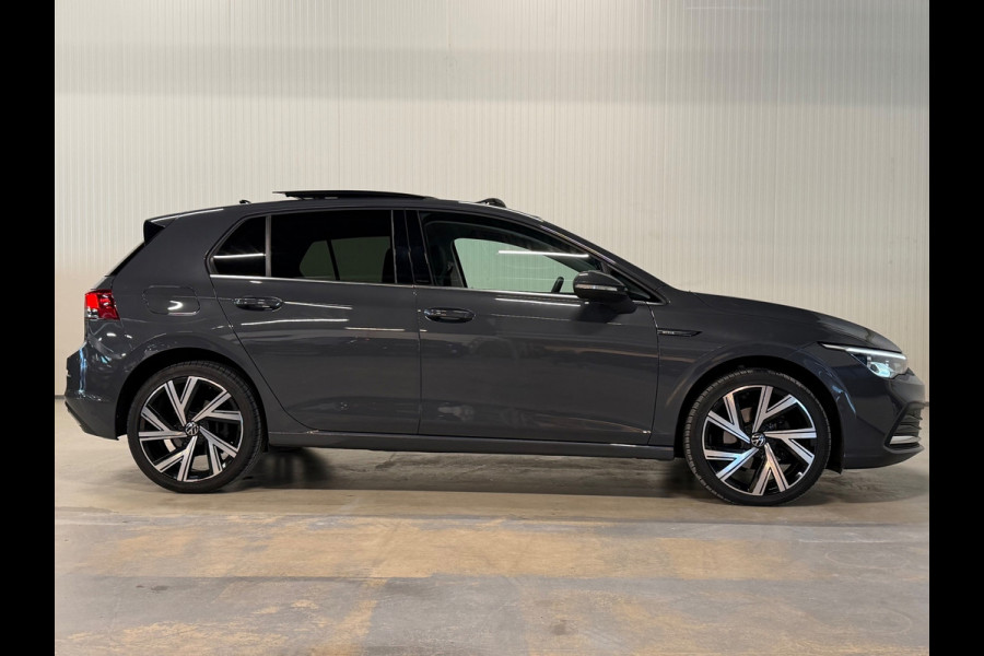 Volkswagen Golf 2.0 TDI | PANO | TREKHAAK | CAMERA | MEMORY SEATS | CARPLAY | IQ DRIVE