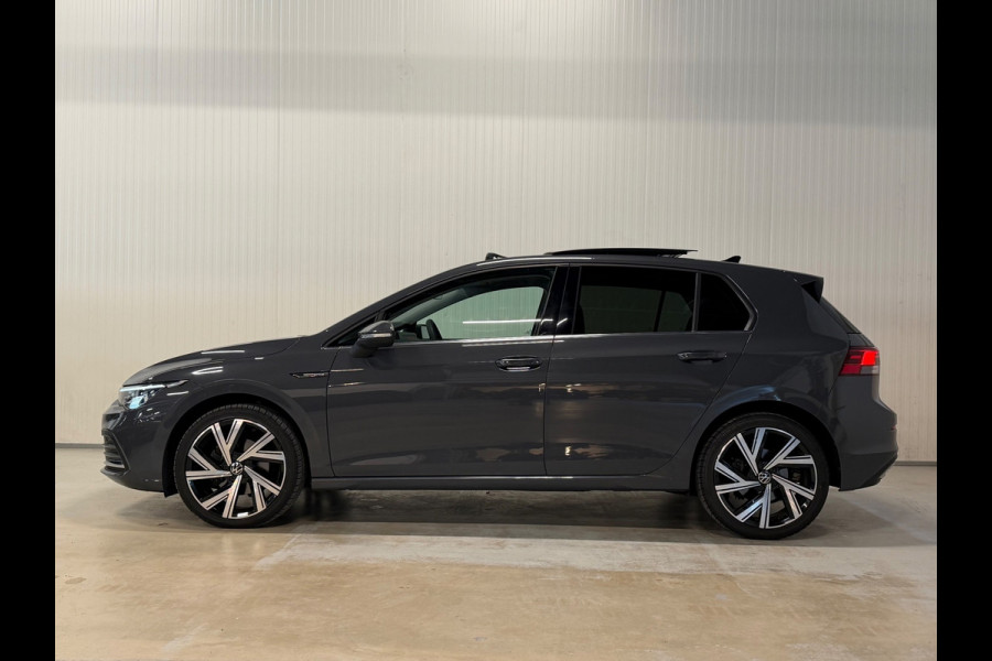 Volkswagen Golf 2.0 TDI | PANO | TREKHAAK | CAMERA | MEMORY SEATS | CARPLAY | IQ DRIVE