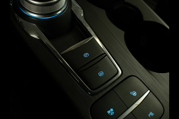 Ford Kuga 2.5 PHEV ST-Line X Sport (APPLE CARPLAY,NAVI,CAMERA V/A,PDC,STOEL/STUUR VERWARMING,GETINT,LED,SPORTSTOELEN,LM VELGEN)