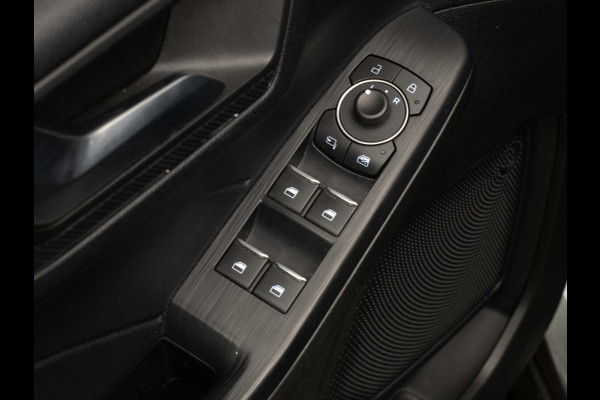 Ford Kuga 2.5 PHEV ST-Line X Sport (APPLE CARPLAY,NAVI,CAMERA V/A,PDC,STOEL/STUUR VERWARMING,GETINT,LED,SPORTSTOELEN,LM VELGEN)