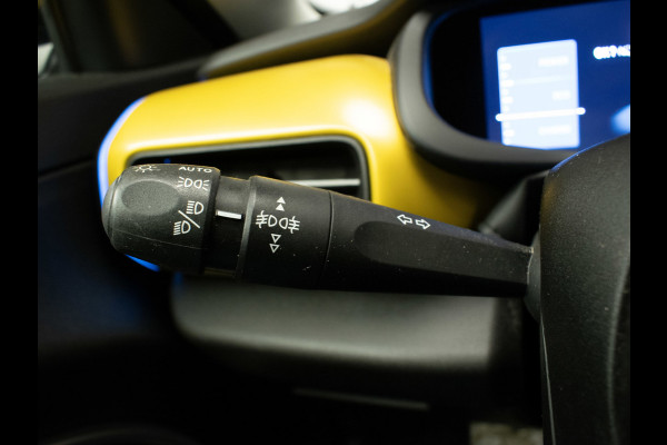 Jeep Avenger Avenger 54 kWh (APPLE CARPLAY,NAVI,CAMERA,PDC,SPORTSTOELEN,ACC,LM VELGEN,NETTESTAAT)