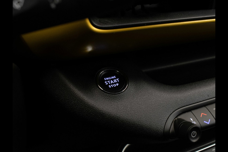 Jeep Avenger Avenger 54 kWh (APPLE CARPLAY,NAVI,CAMERA,PDC,SPORTSTOELEN,ACC,LM VELGEN,NETTESTAAT)