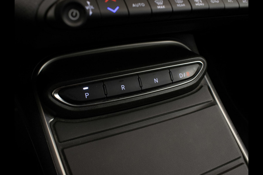 Jeep Avenger Avenger 54 kWh (APPLE CARPLAY,NAVI,CAMERA,PDC,SPORTSTOELEN,ACC,LM VELGEN,NETTESTAAT)