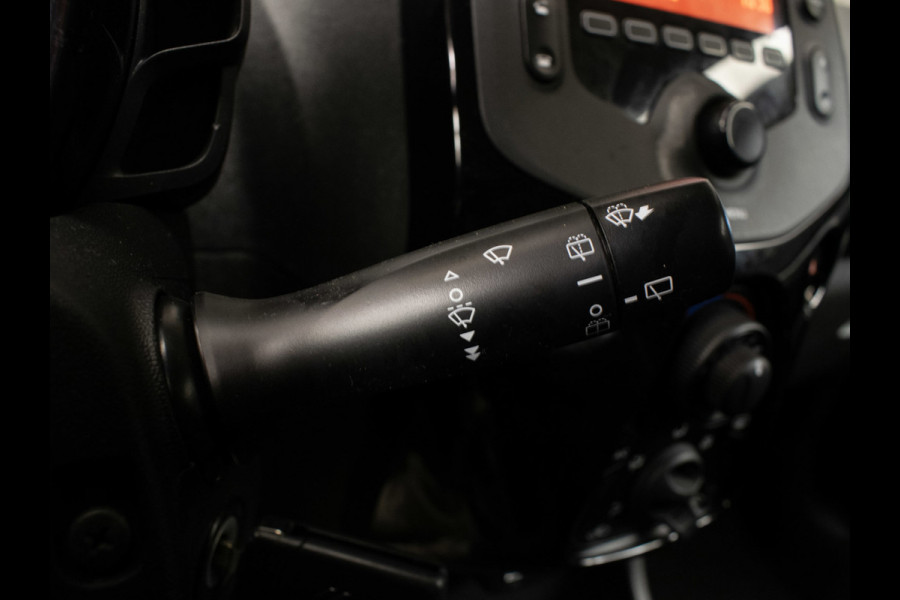 Citroën C1 1.0 VTi Feel 57000KM (AIRCO,GETINT,SPOILER,ELEKTRISCH PAKKET,BLUETOOTH,LED,SPORTSTOELEN,NIEUWE APK,NETTE STAAT)