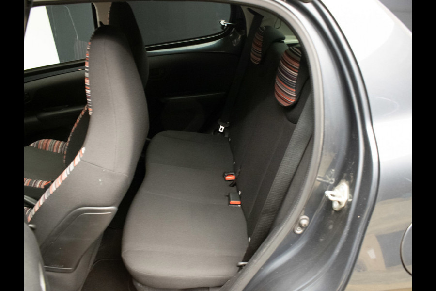 Citroën C1 1.0 VTi Feel 57000KM (AIRCO,GETINT,SPOILER,ELEKTRISCH PAKKET,BLUETOOTH,LED,SPORTSTOELEN,NIEUWE APK,NETTE STAAT)